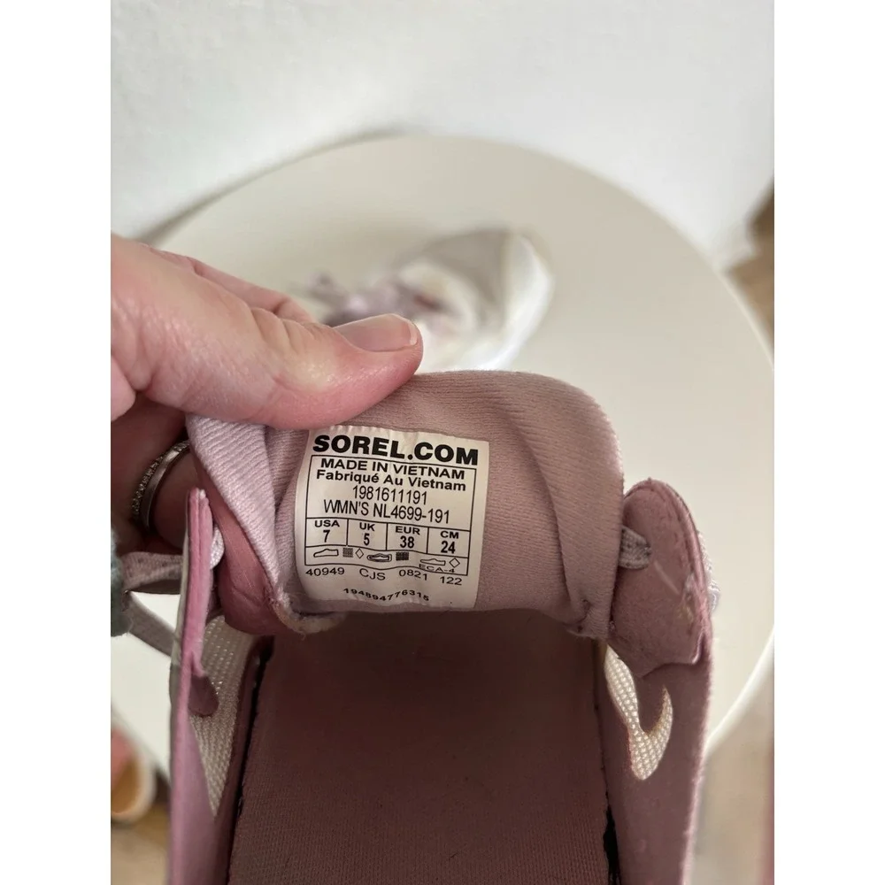 Women's 7 Sorel KINETIC‎ RNEGD FLOAT Sneakers